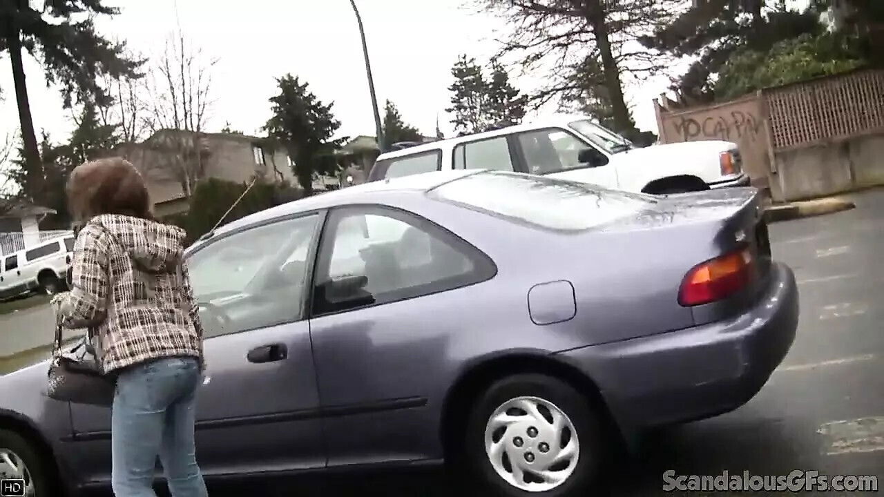 Sexy teen girlfriend with petite boobs rides hardcore