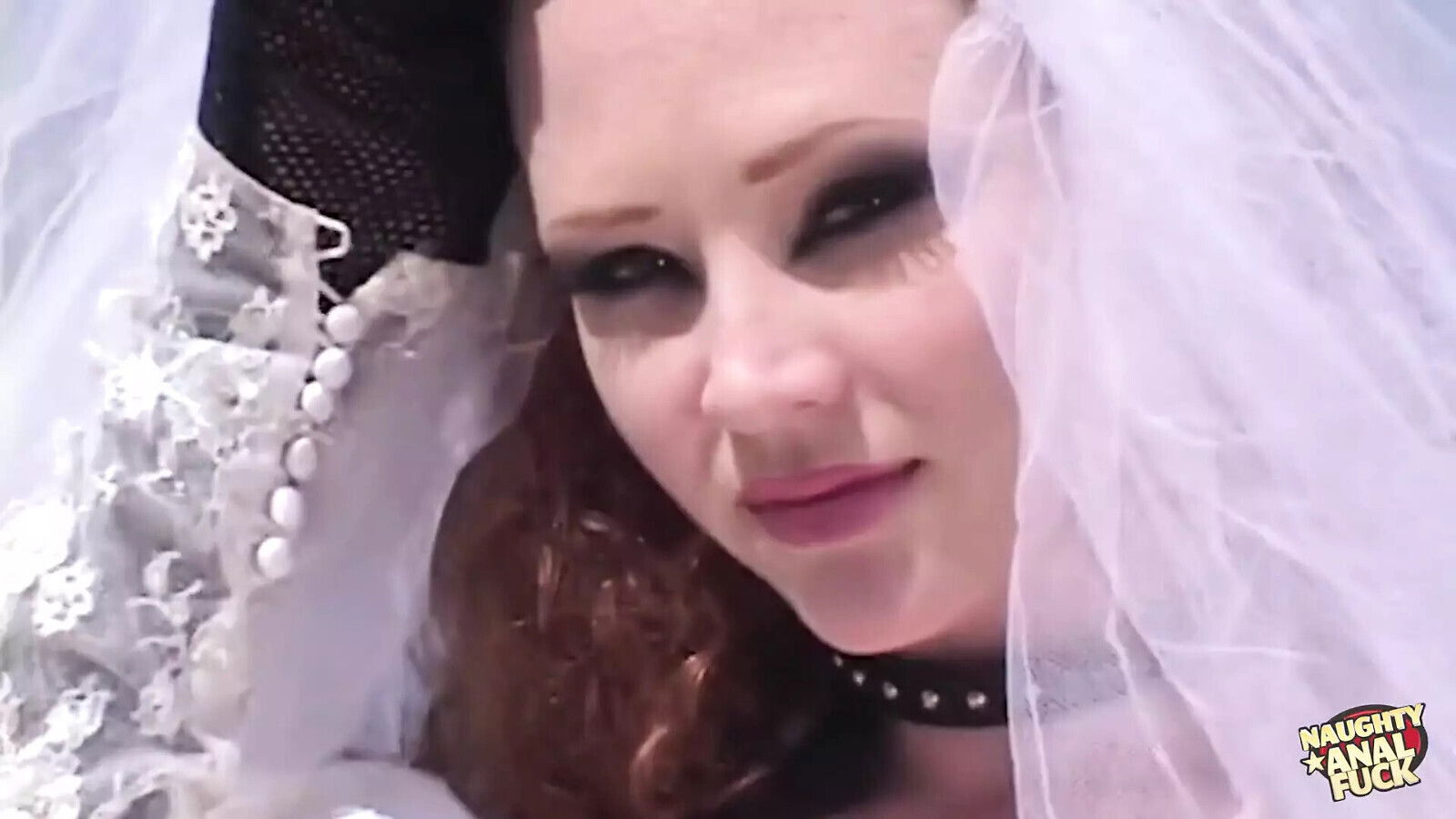 Naughty Runaway Bride Goes Hung Lover Last Nasty Adventure