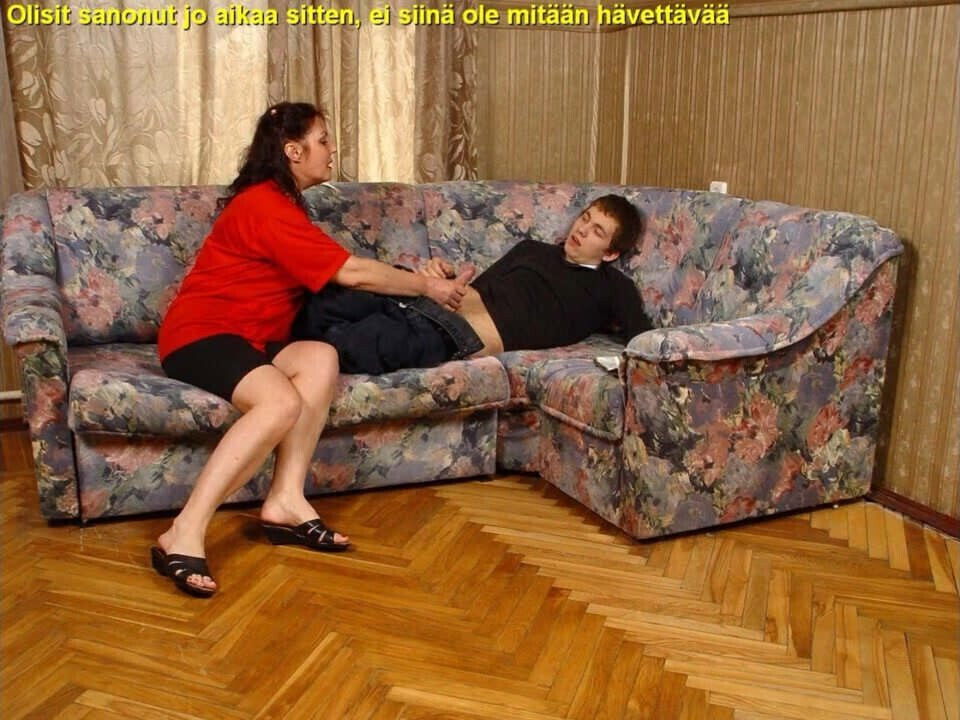 Slideshow with Finnish Captions: Mom Dora 1