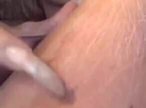 Very long claws scratching