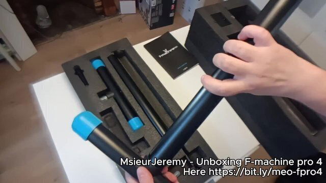 Unboxing Fuckmachine F-machine