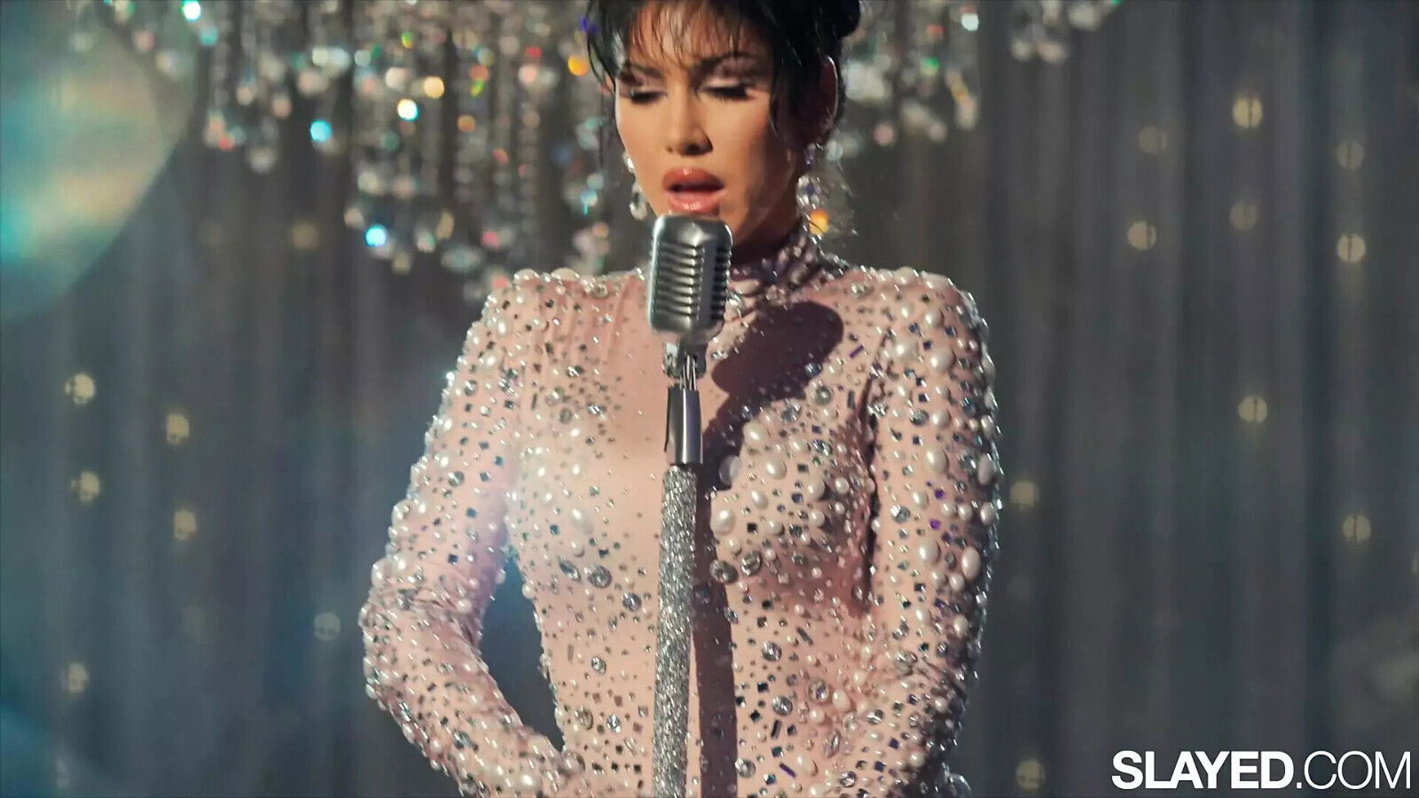 SLAYED Vanna, Vicki April have threesome club