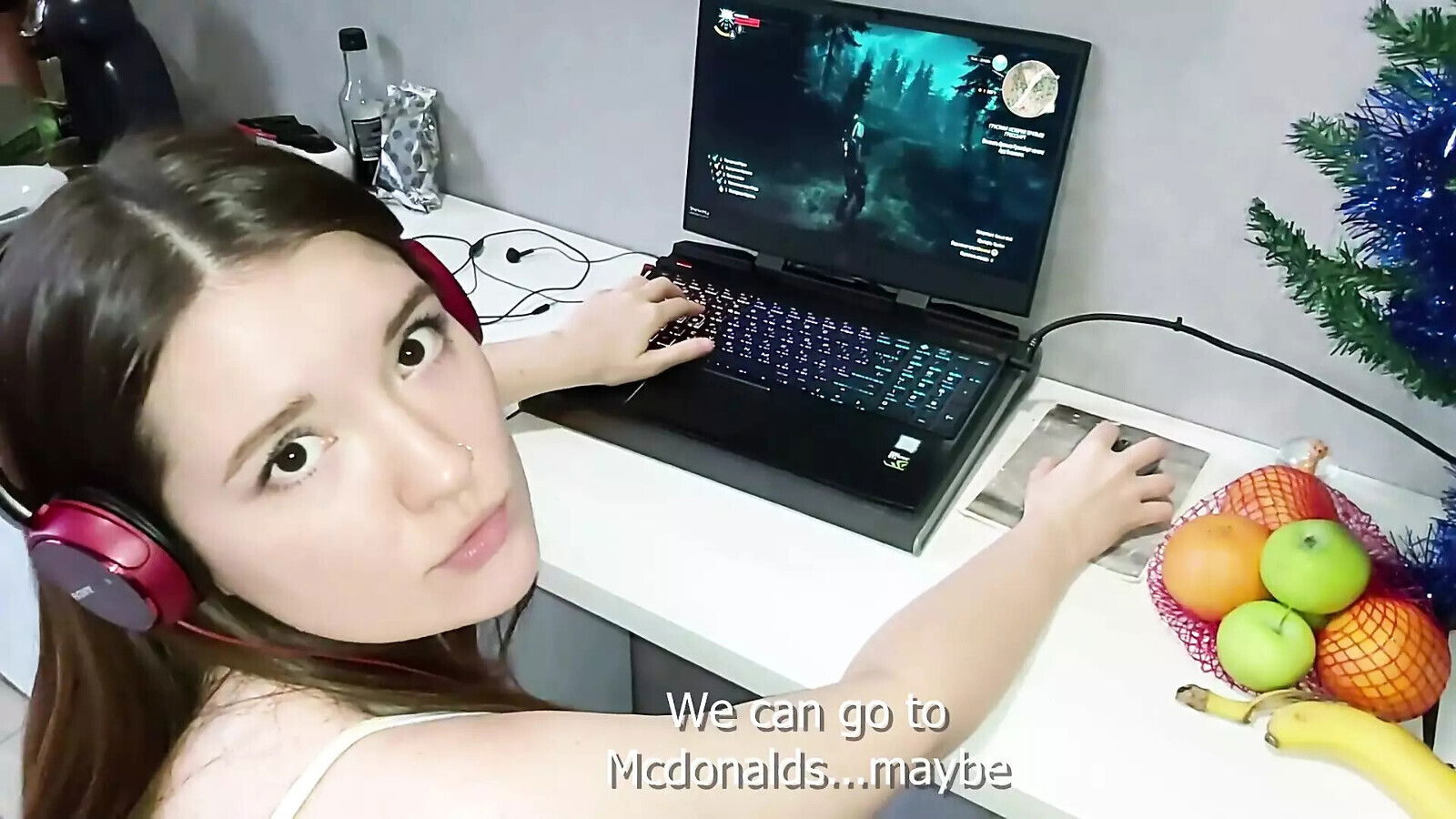 SEXY TEEN GAMERGIRL LOVES DICK MUCH