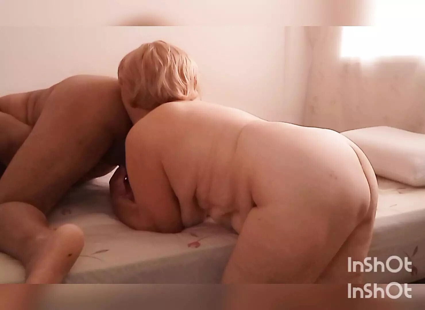 Grandma Angela gives licking. perfect delicious tongue.