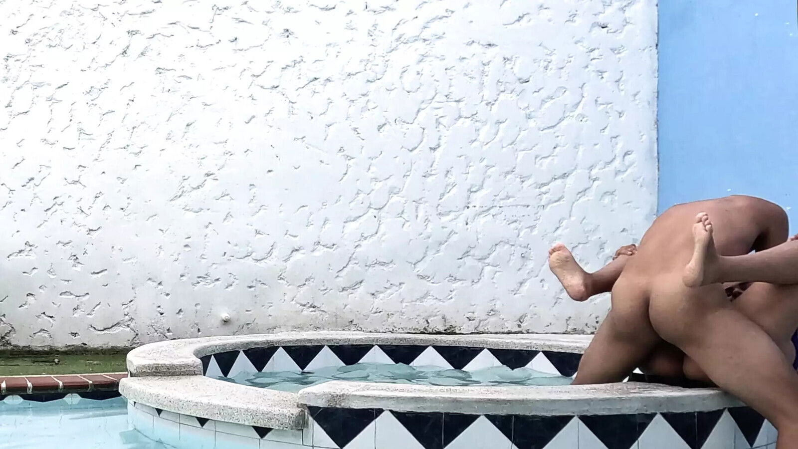 GAVE TREMENDOUS FUCK SISTER-IN-LAW JACUZZI FAMILY WALK