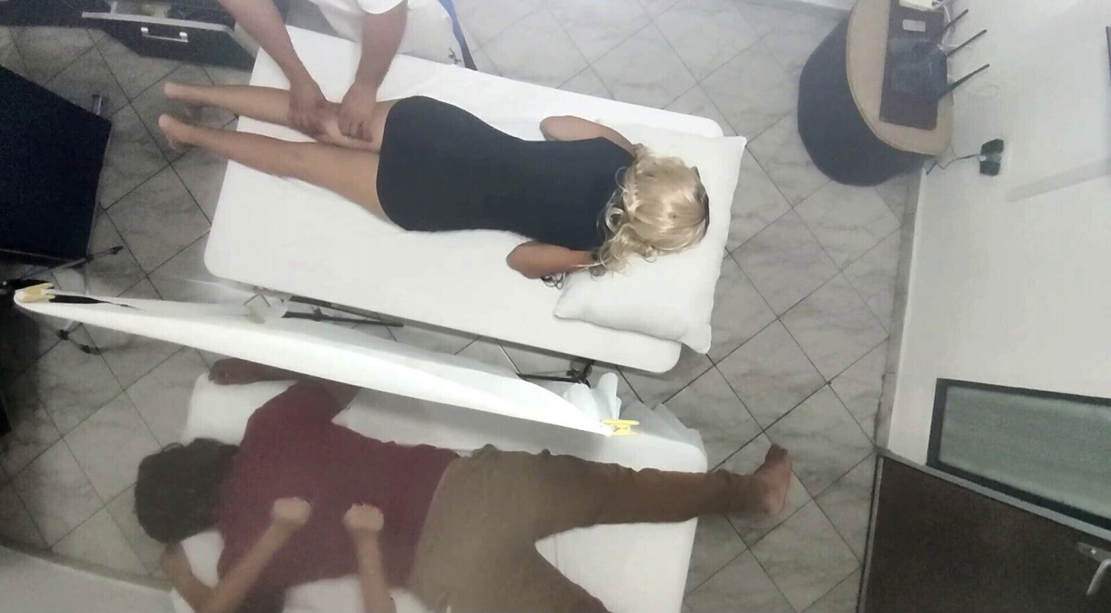 Erotic Massage Body Beautiful Wife Next Husband Couples Massage Salon Recorded