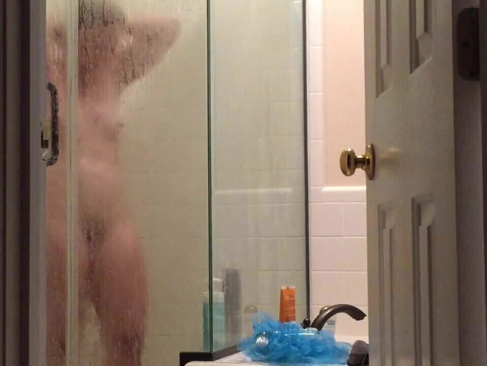 Petite MIlF showering this morning