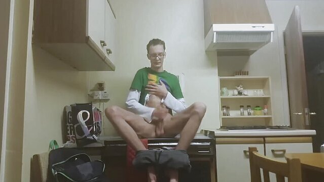 Horny white strokes juicy till wants face