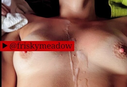 PAWG Meadow Rae gets steamy shower and hosed down 🥵🍑🚿