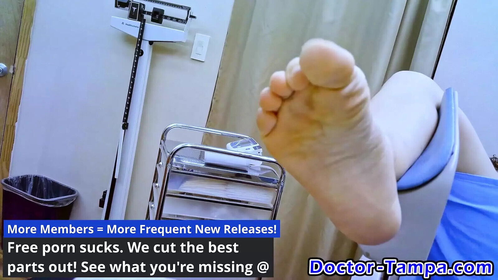 Become Doctor Tampa, Give Brooklyn Rossi Gyno Exam Using Your Gloved Hands With Nurse Nicole