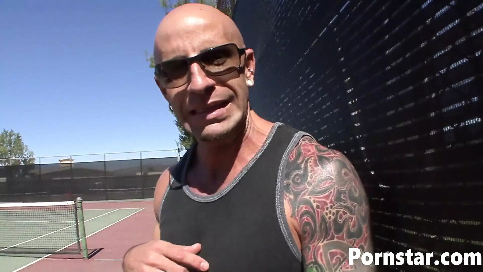 Cute girl malorie murphy's pussy filled with huge