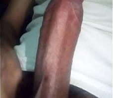 Chic&oacute_ se masturba