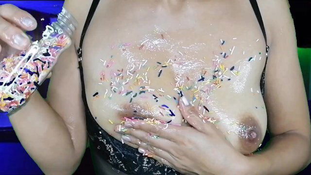 Lechita chispitas tetas