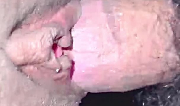 Getting papis dick before work💦 🤫 don’t wake the house up 💦