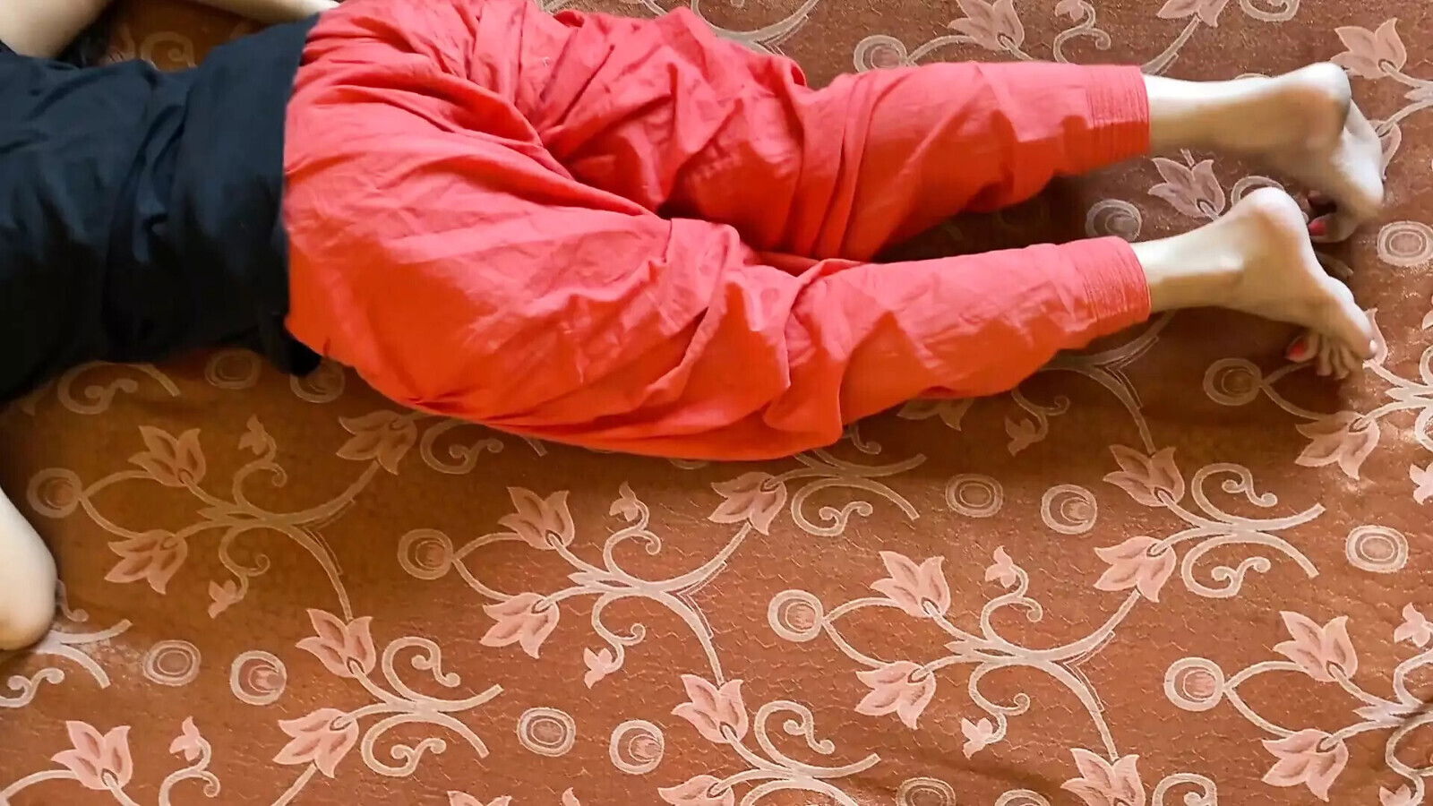 College Girl Student college Chokidar sath Bitai Raat Desi Chudai Full Video