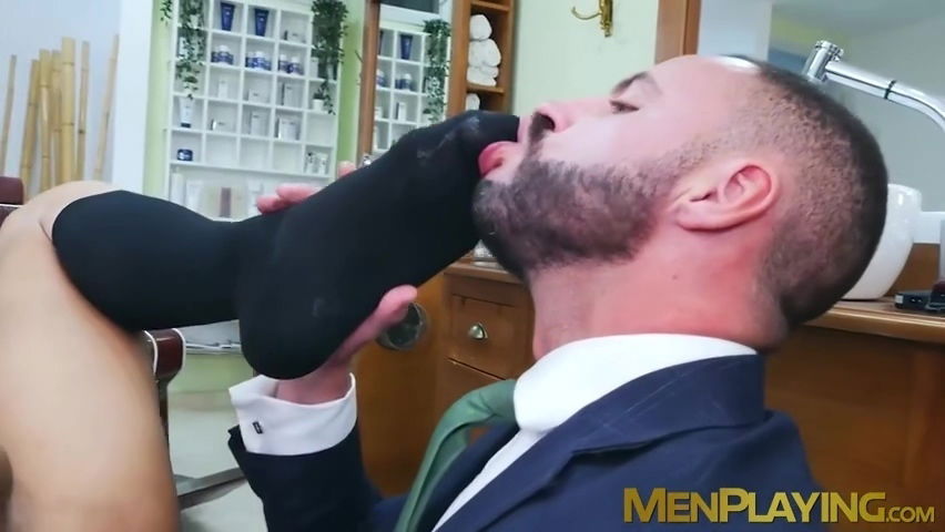 Rosso Jonathan Miranda Barber Barebacked Classy Hunk