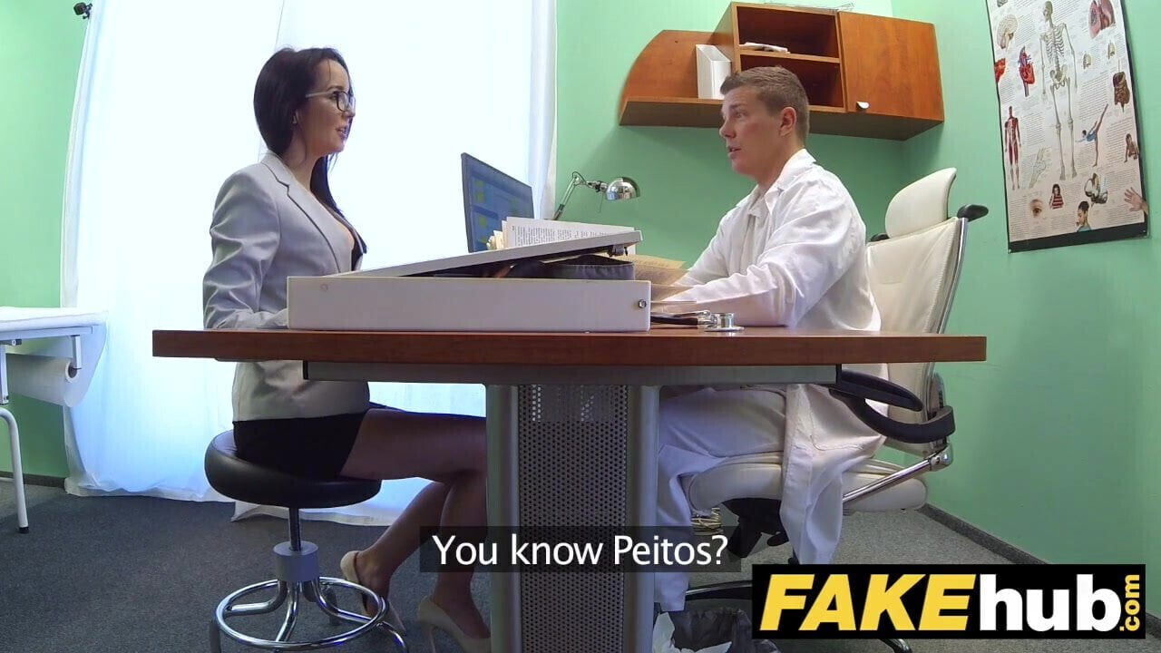 Fake Hospital Doctors thick dick stretches hot Portuguese