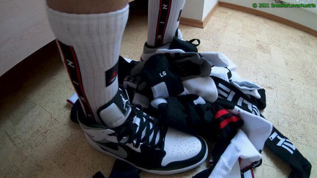 with socks,nike jordan, puma shoes gloves