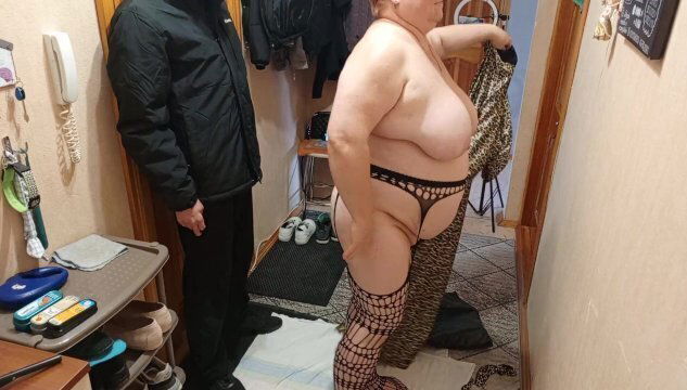 mature milf with instead jerks sucks dick