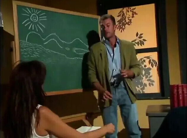 blonde chick plays with pink pussy boat