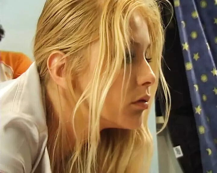 film blonde Ramona phone, exhibitionist girl