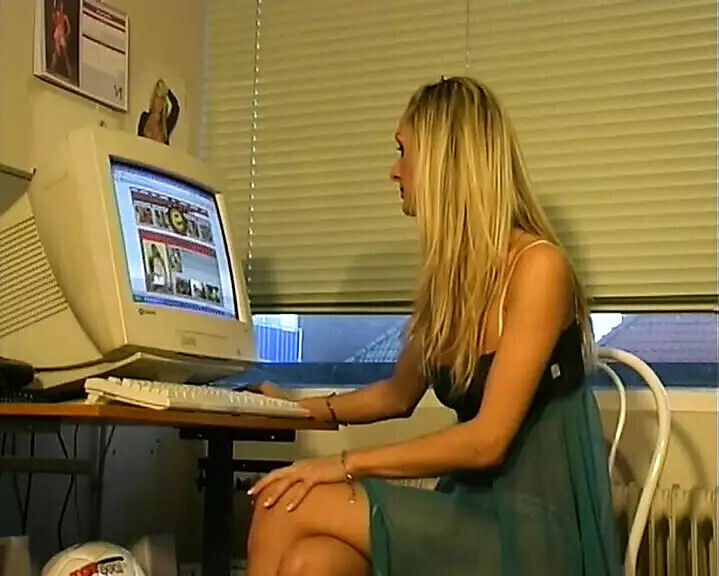 Pornstar blonde teen masturbates pussy