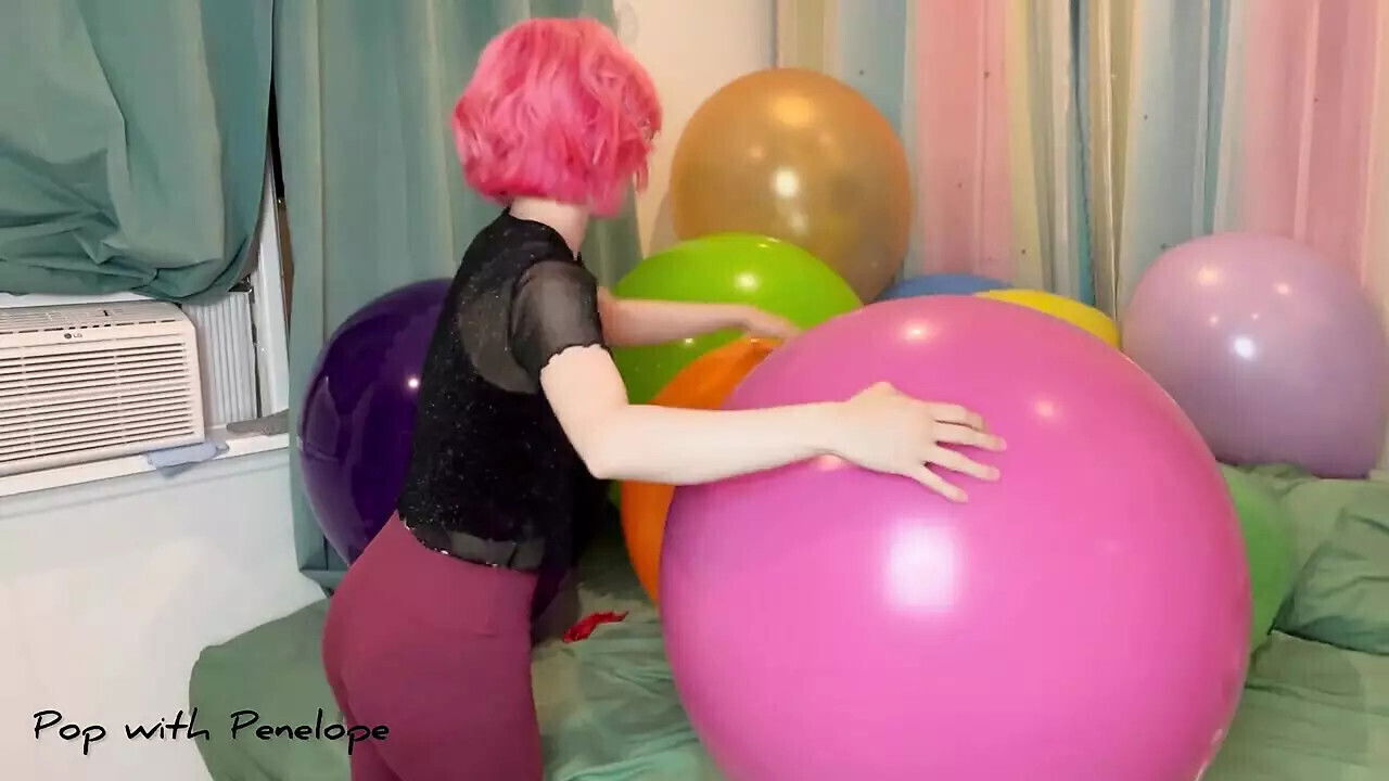 Nail Popping Balloons! Tuftex, Cattex, Globos Payaso