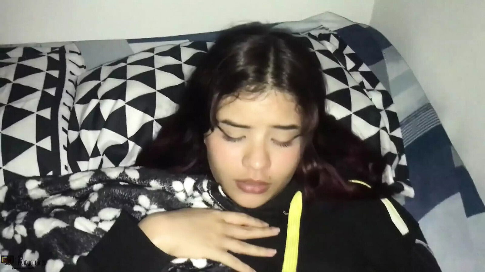 Petite Latina Naked Room Gives Some Delicious Blowjobs Swallows Milk-porn Spanish