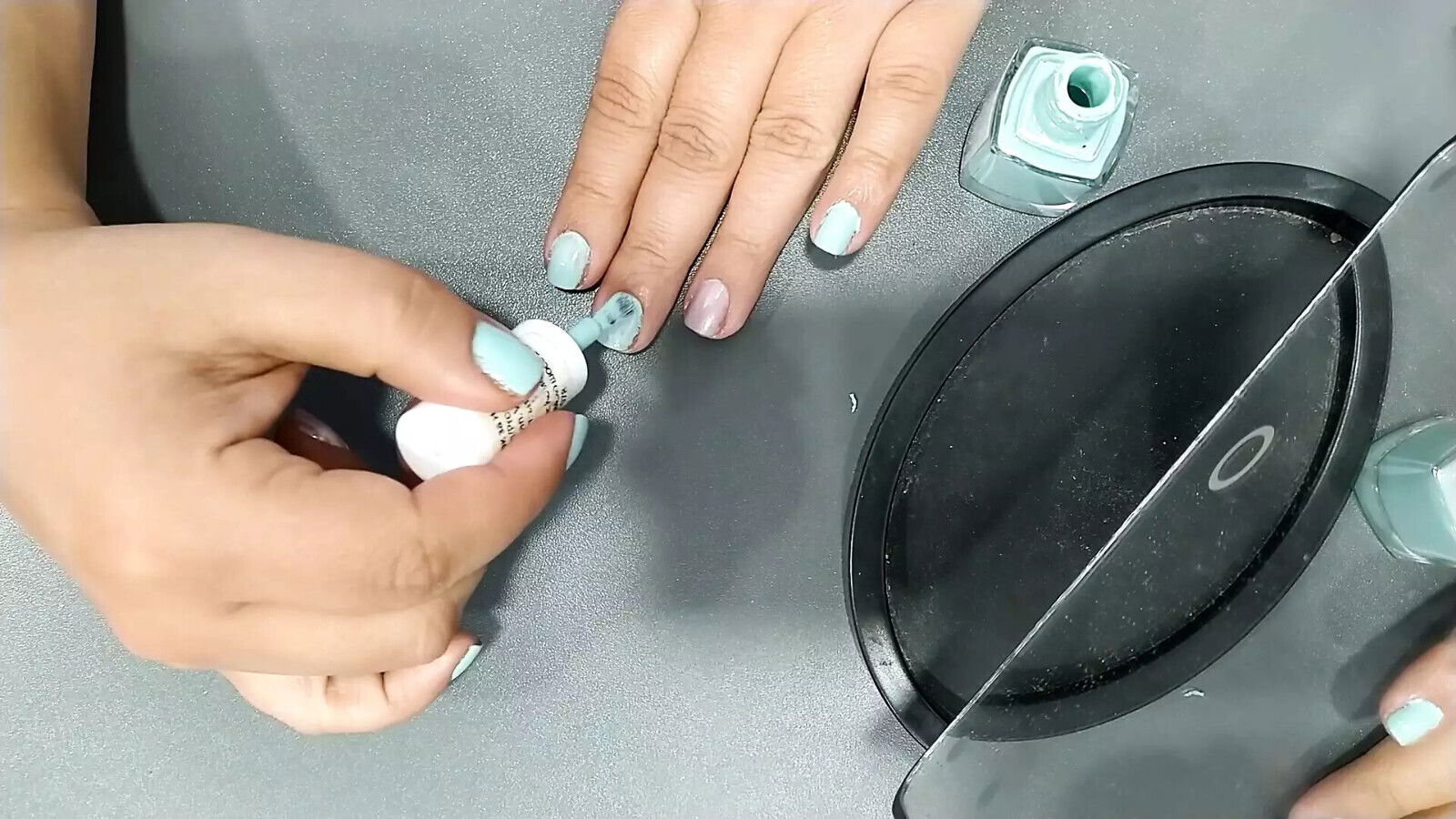 Sexy Feet Fetish Rests Park Doing Nails