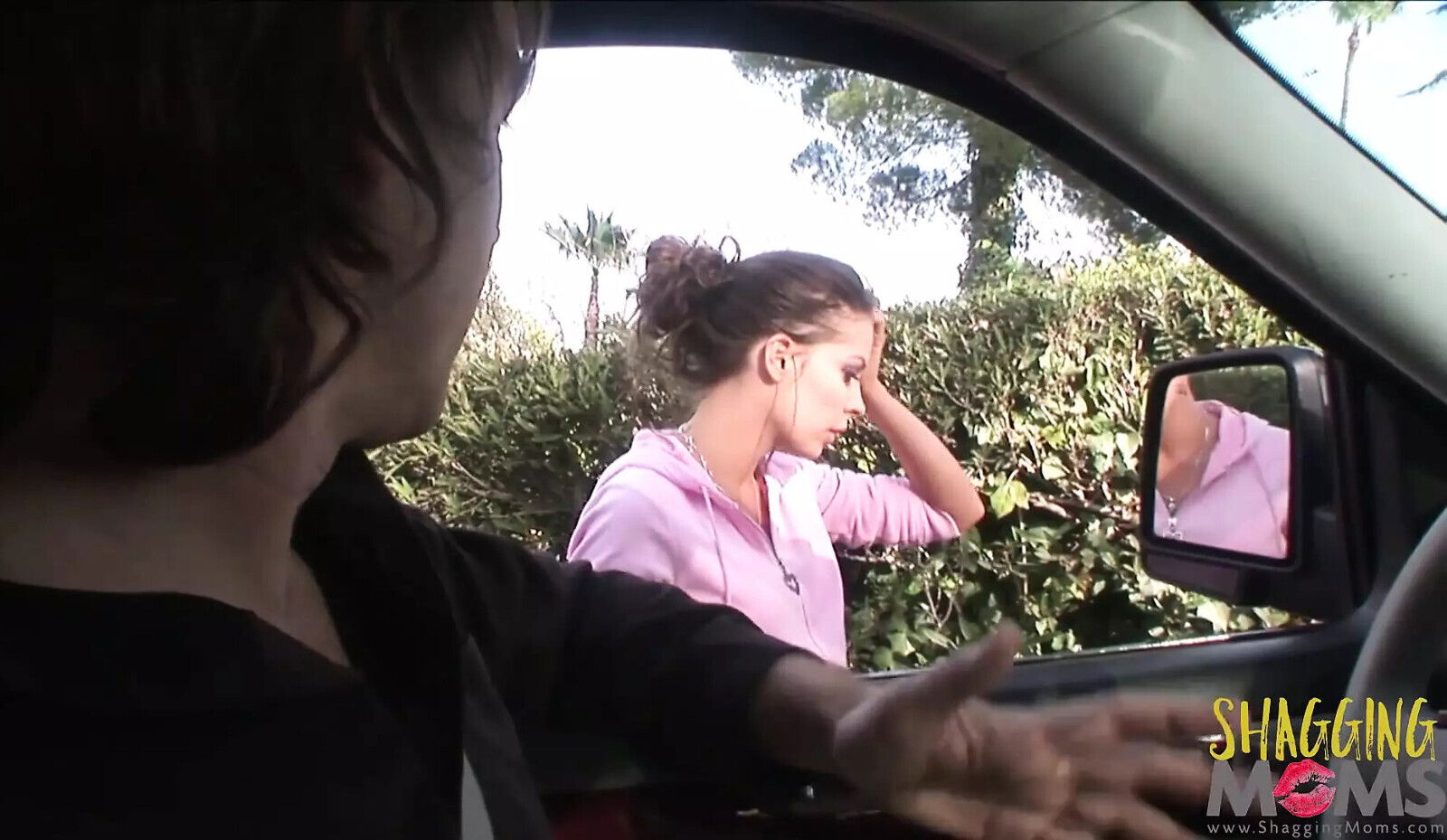 Sexy jogger talked into sucking stranger's