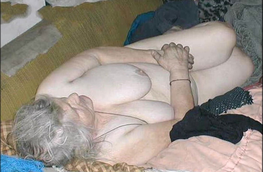 Slideshow number 43 (#granny #oma #grandma)