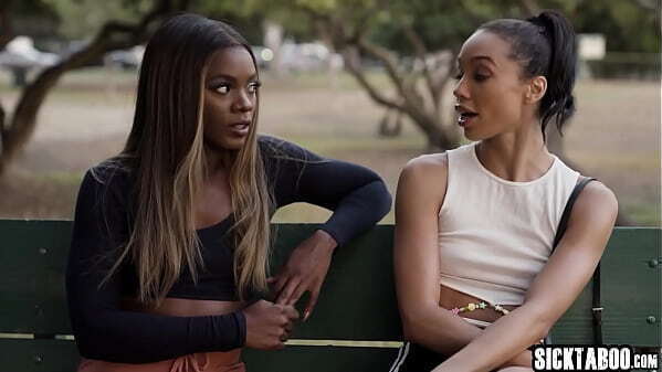 Sexy black teen stepdaughter Alexis fucks MILF stepmom Foxxx