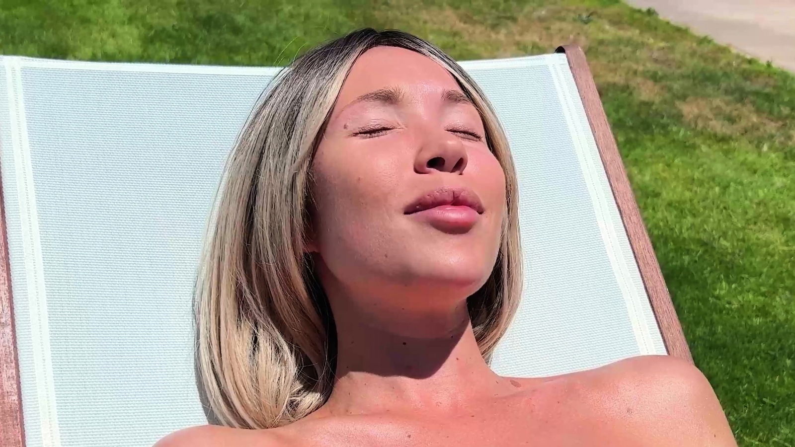 horny threesome with Kelly Aleman Kris Vegas