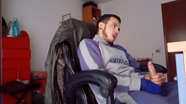 sick I've stay home masturbating