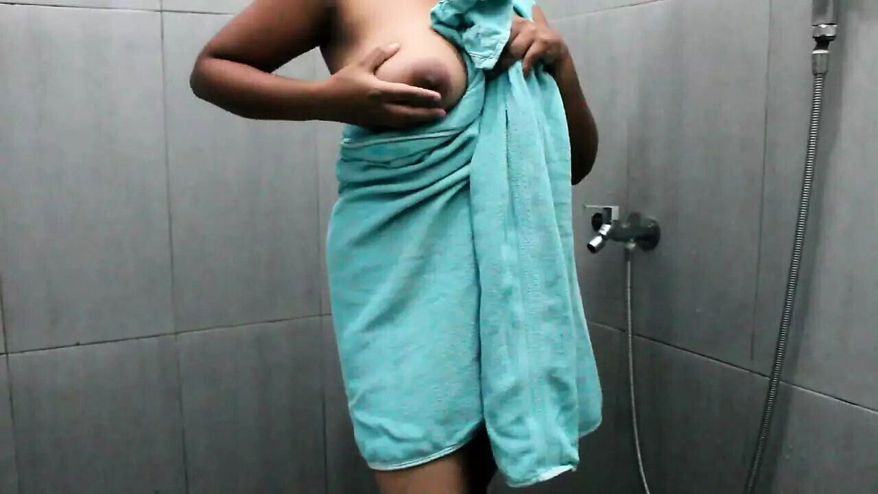 Pussy Bath Towel