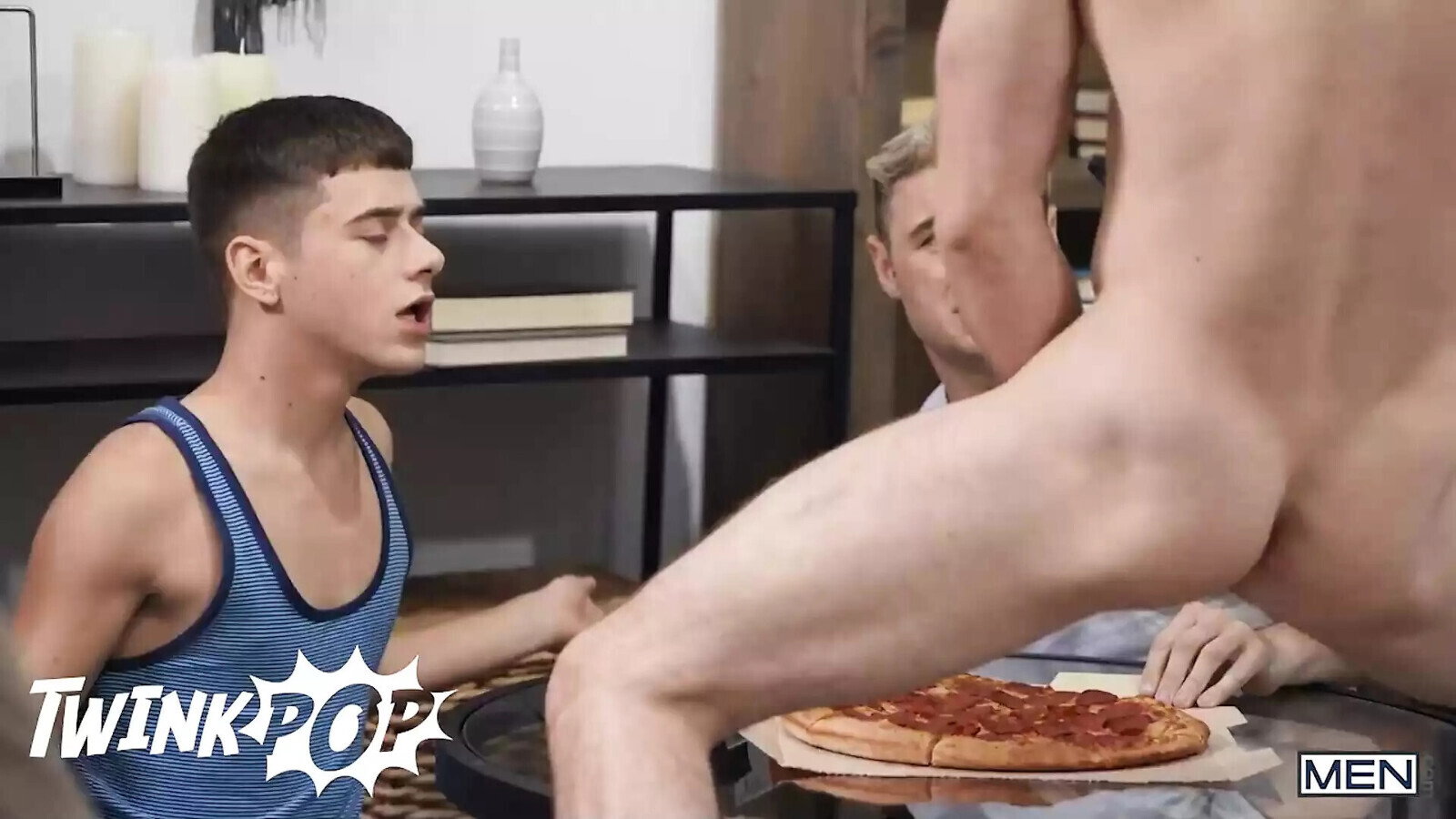 Joey Mills Hides Archies Room Waits Give Surprise Facial Craving TWINKPOP