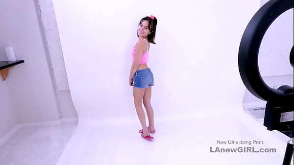 Perfect skinny teen gets used modeling audition