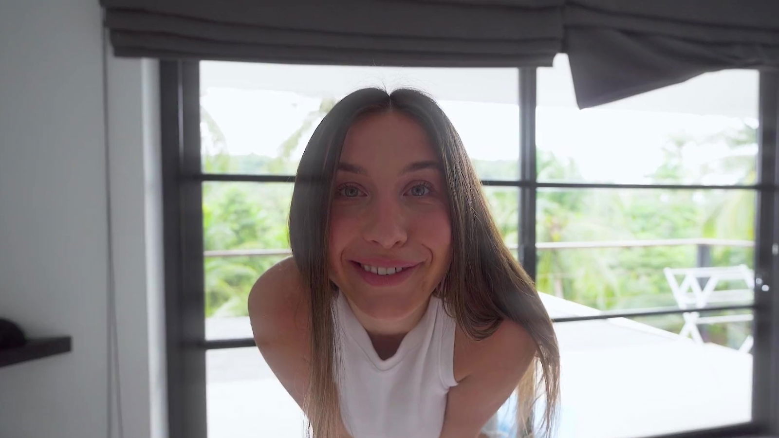 Adorable girl about busy with client's huge dick