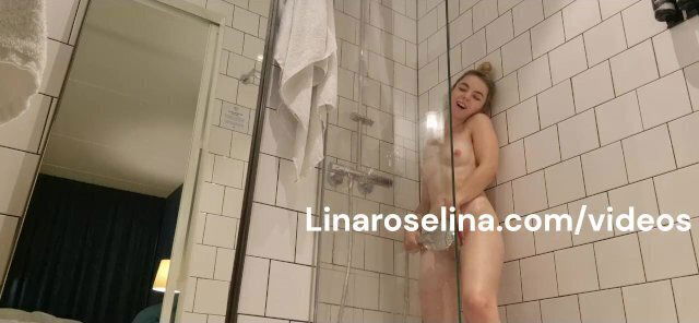 Real orgasm shower, spying