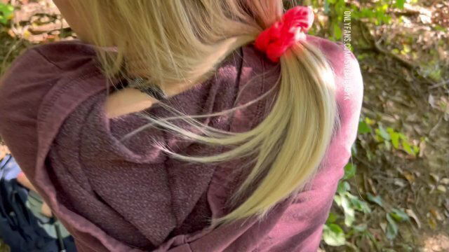 Tinder date fucks in woods.. caught by stranger