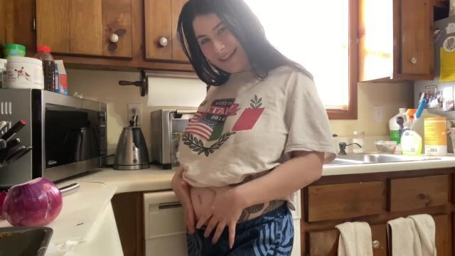 Luna Farting Asking Your Favorite Smell?