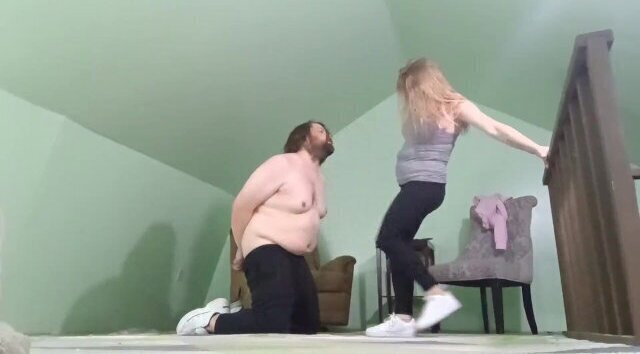 Mistress Ballbusting and Bondage