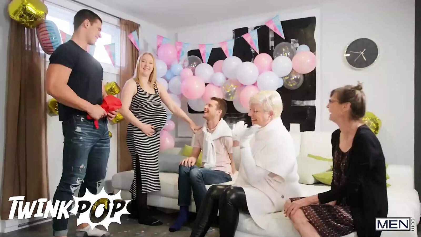 Muscular Malik Delgaty Gives Buddy Benjamin Blue Real Play With TWINKPOP