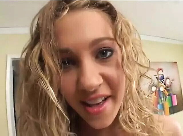 Young blonde gets hard bang fuck warm facial