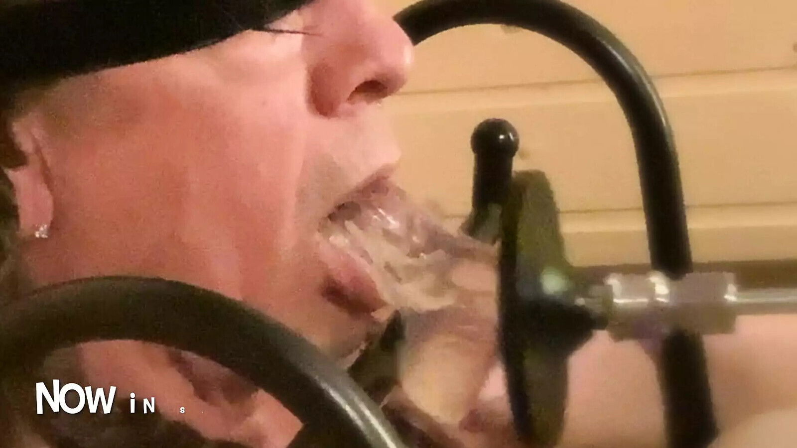 Deepthroat training with fucking machine
