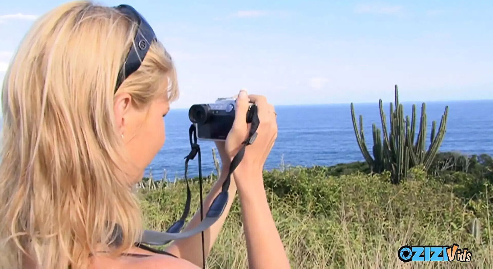 Slut thanks stranger help with fuck