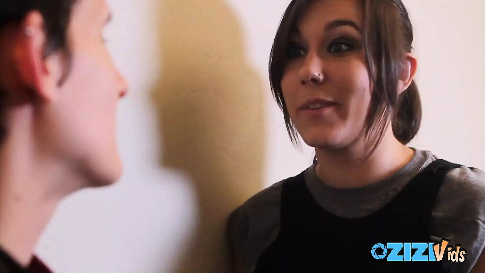 Awesome fingering pussy eating action with lesbians