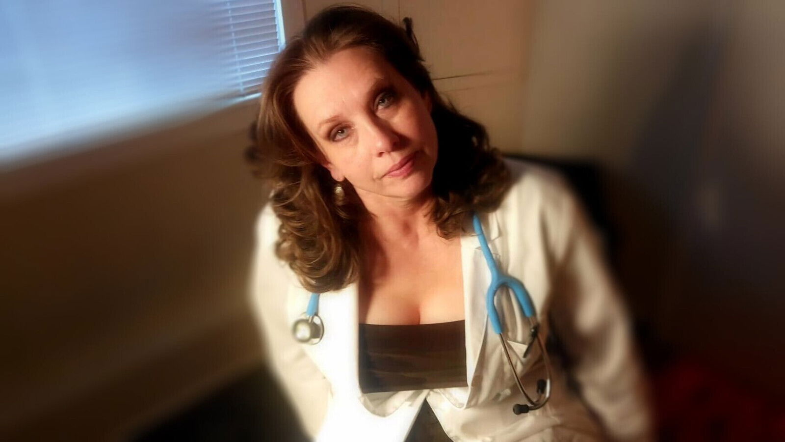 Sexy Mature MILF Doctor Examines Young Curved Gives Anatomy Lesson He'll Never Forget