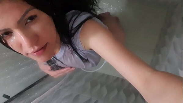 PEGARIA TR&Aacute_S TOCARIA MEUS CABELOS COLOCARIA PAREDE SUSSURRANDO MEUS OUVIDOS TOMARIA BANHO COMIGO