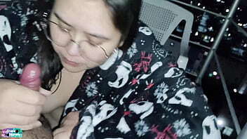 DELICIOSA MAMADA AIRE LIBRE BALCON encanta exhibicionismo)